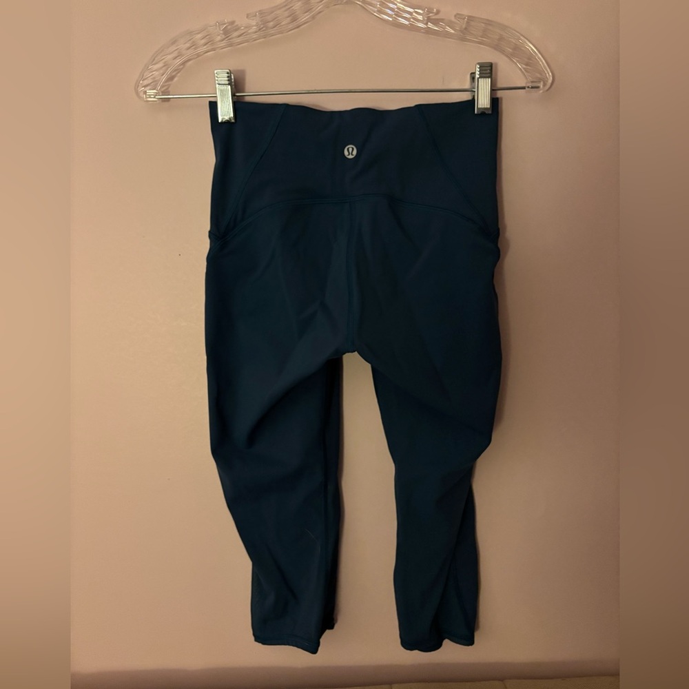 Lululemon Dark Teal Capri Leggings